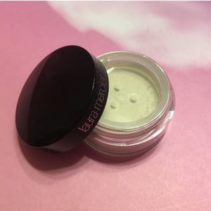 💋4/$26! Laura Mercier setting powder